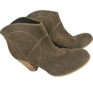 Sole Society Alba Olive Green Suede Heeled Ankle Bootie Sz. 11 Calf Suede